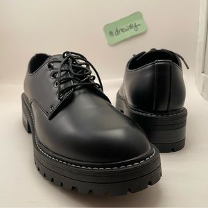 NIB Sugar Kaelie 8 Black, Lace-Up Oxford Flats